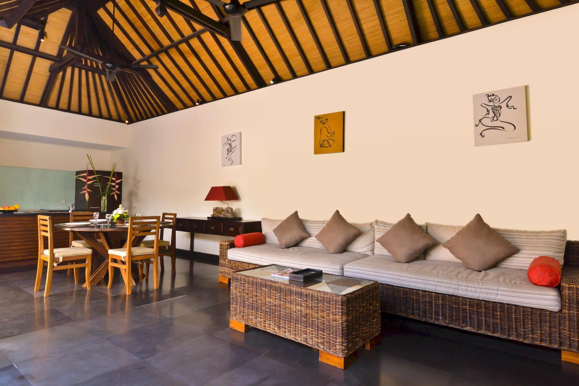 Elok Villas Seminyak Eksteriør billede